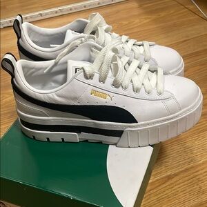 Puma White and Black Sneakers